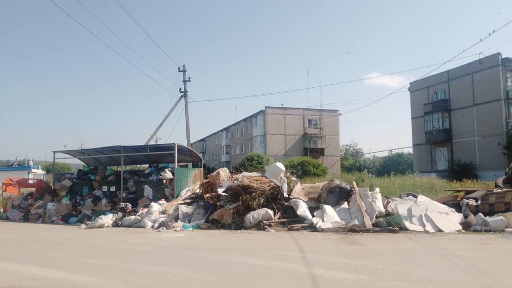 В Первоуральске после визита заместителя генпрокурора возбудили дело из-за мусорного коллапса