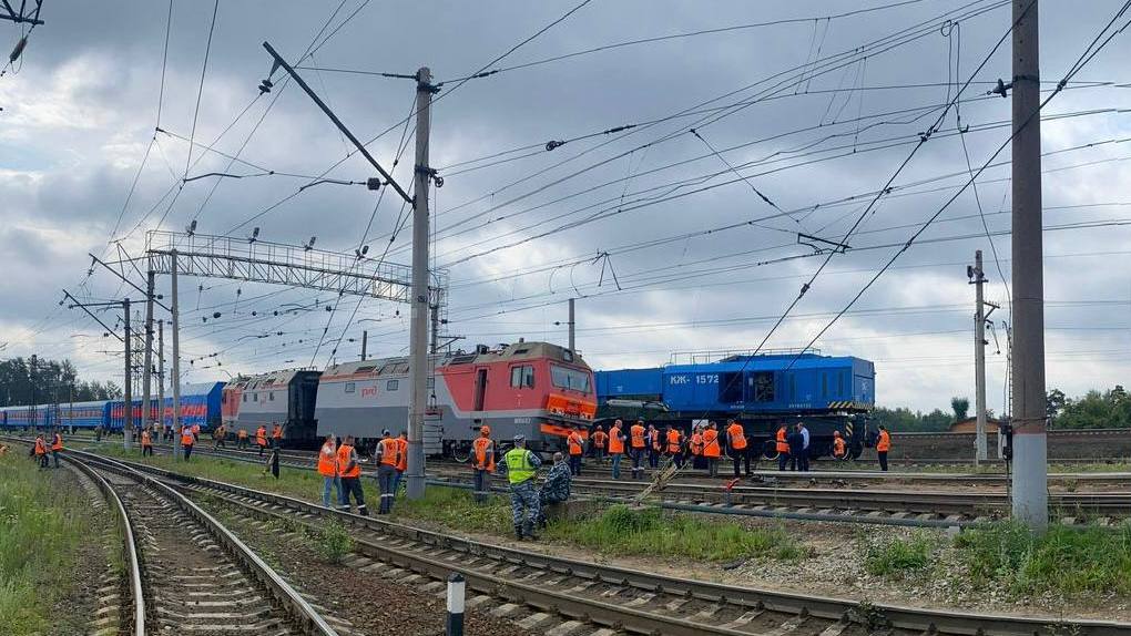 В Екатеринбурге электровоз сошел с рельсов